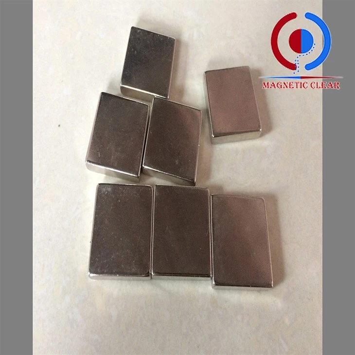 4 x 1/2 neodyymimagneetti